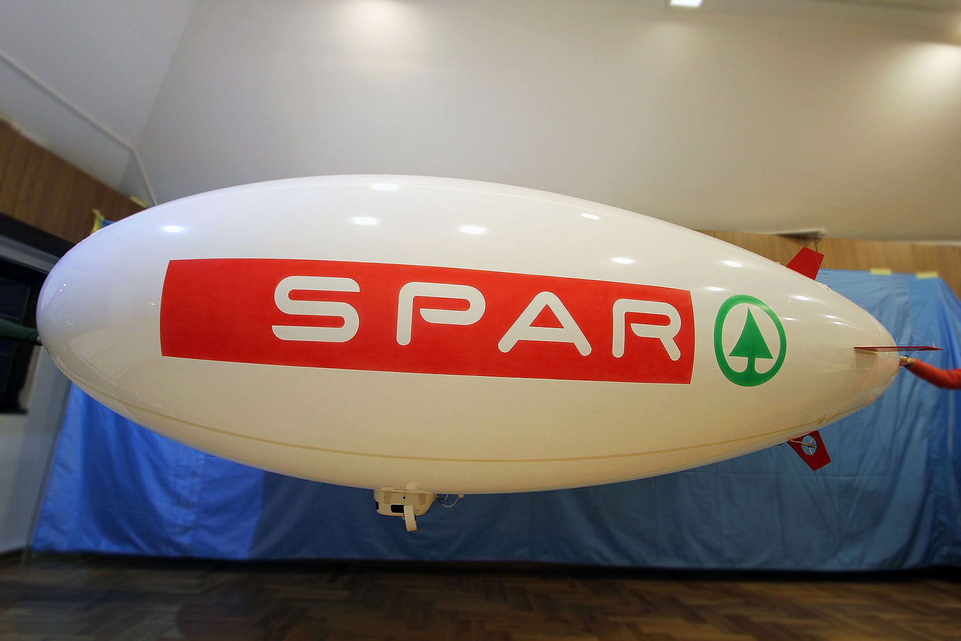 4,5-m-RC-Blimp-made-for-Spar